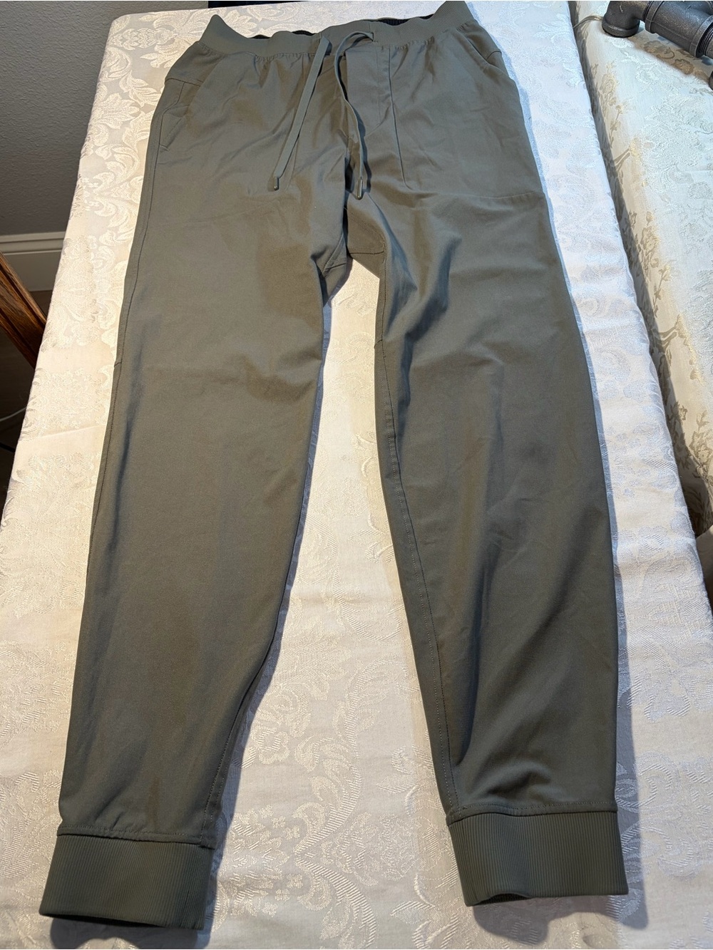 lululemon athletica Men's Olive Drawstring Joggers - Picture 2 of 8